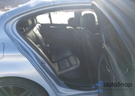 2011 BMW 535I xDrive z USA, uszkodzony, nr VIN WBAFU7C51BC875424